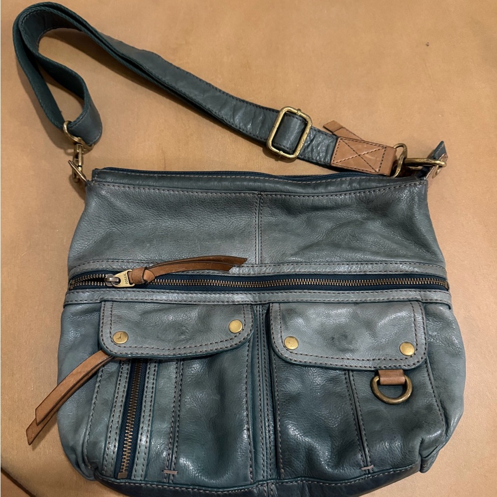 Stylish fossil Leather Crossbody Bag